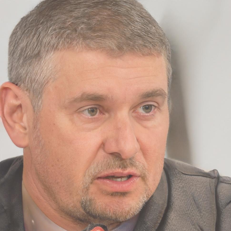 Portrait de Marc Dubois, expert en finance d'entreprise